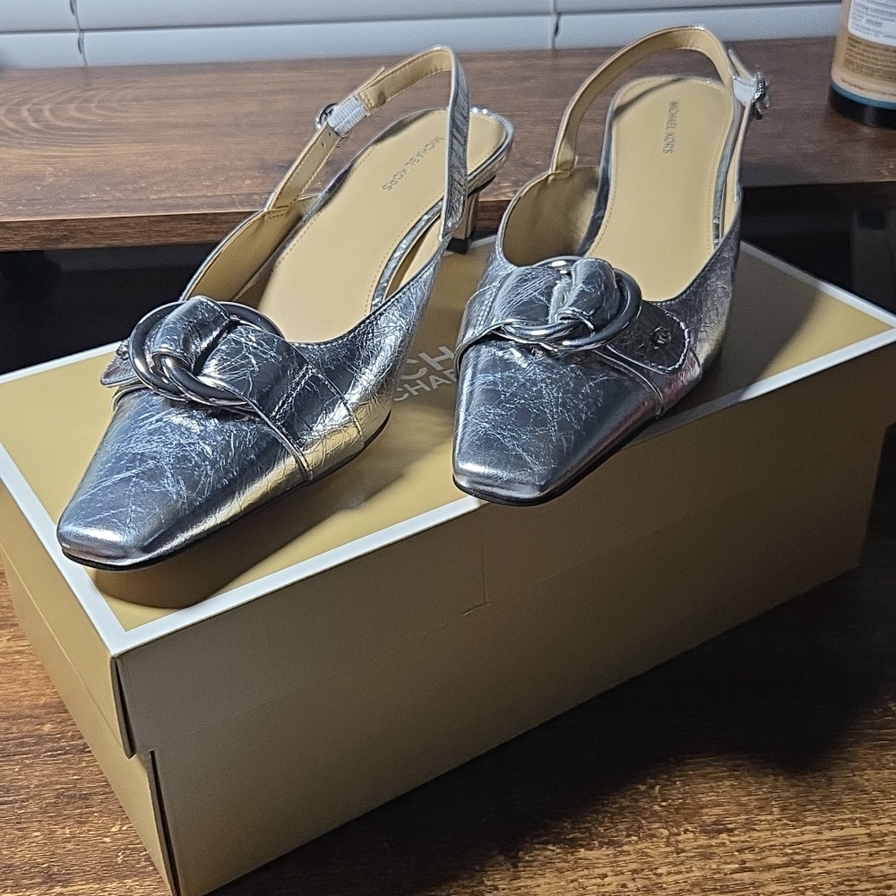 Michael Kors Shiny Silver Slingback Flats - Picture 8 of 9
